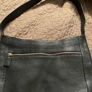 The Sak purse. Black leather.